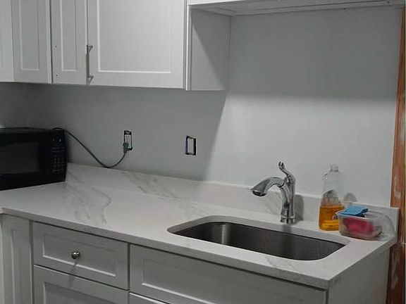 5th image of 9100 Mulder Ct