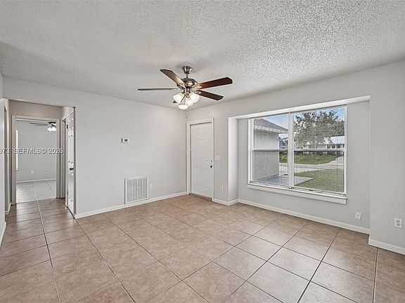 4th image of 846 SE Cavern Ave