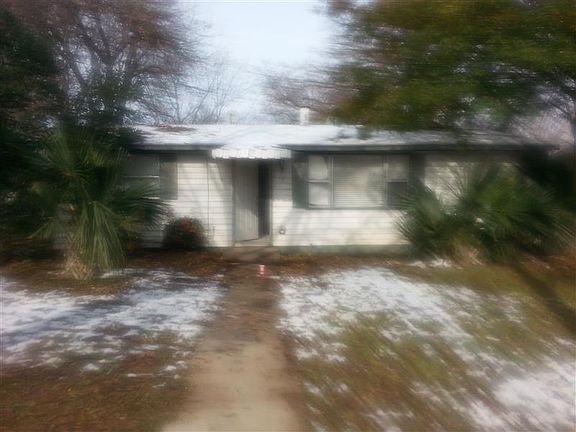 4th image of 7920 Downe Dr