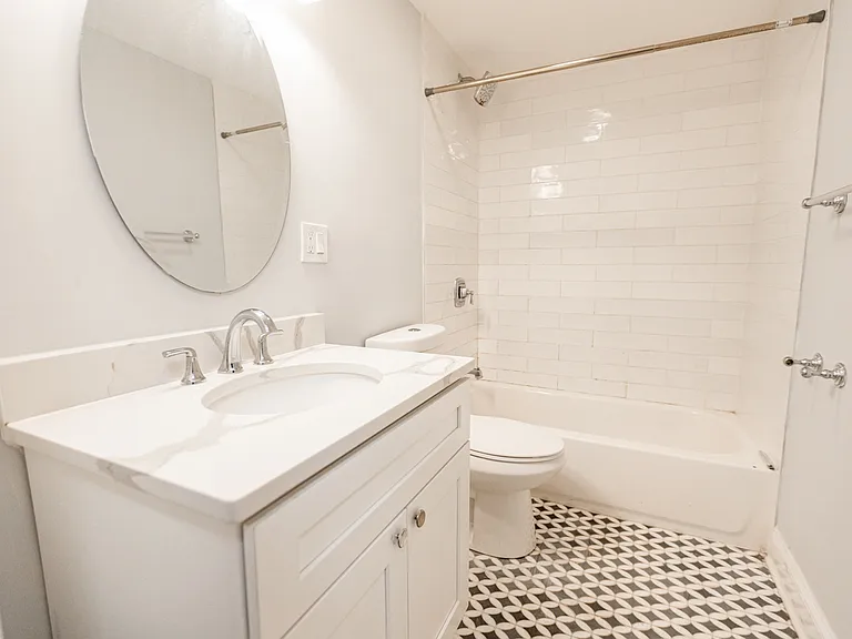 2127 N Sheffield Ave — Photo 13