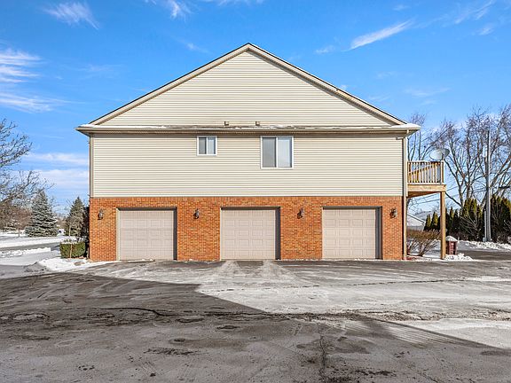 3rd image of 13265 Turnberry Ct