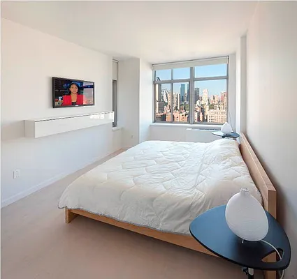 Rented by Oxford Property Group | media 4