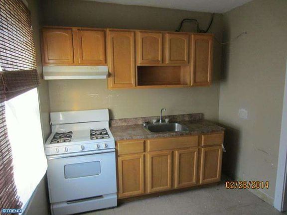 4th image of 5645 Warrington Ave