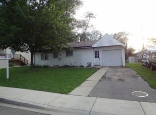 60 Ash St, Carpentersville, IL
