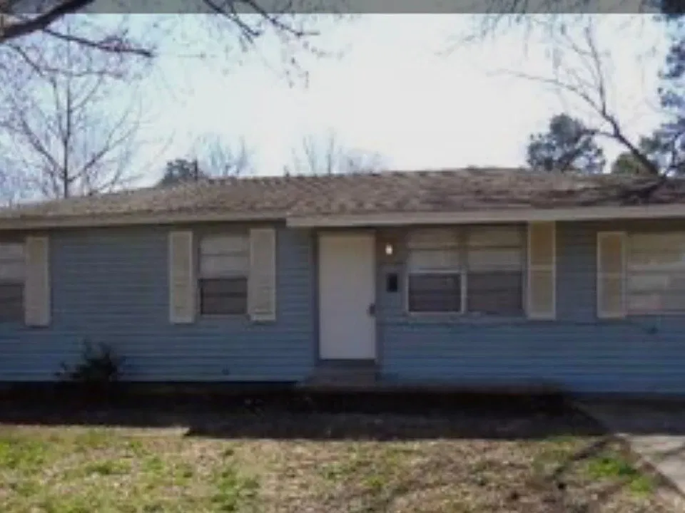940 Roseclair Dr