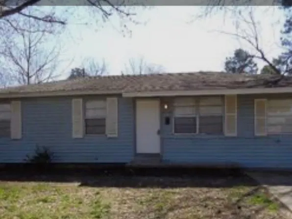 940 Roseclair Dr, North Little Rock, AR 72117
