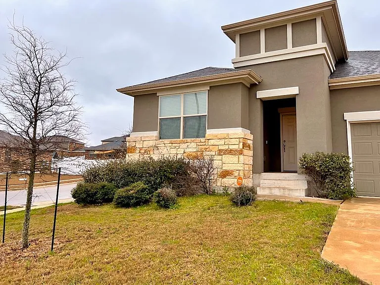 5717 Lehman Way — Photo 3
