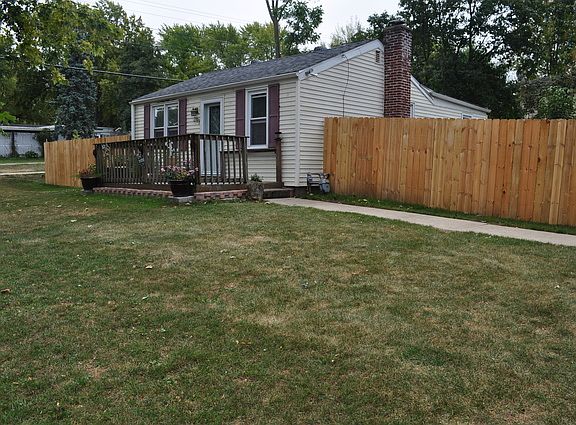3rd image of 299 Sherman Ave