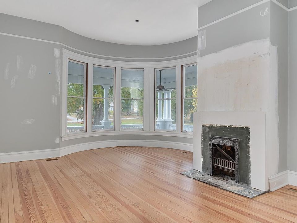 10th image of this home