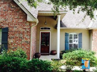 909 Chevreuil St, Mandeville, LA 70448