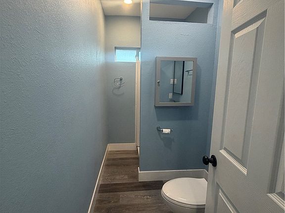 3rd image of 5709 Cabrillo Cir