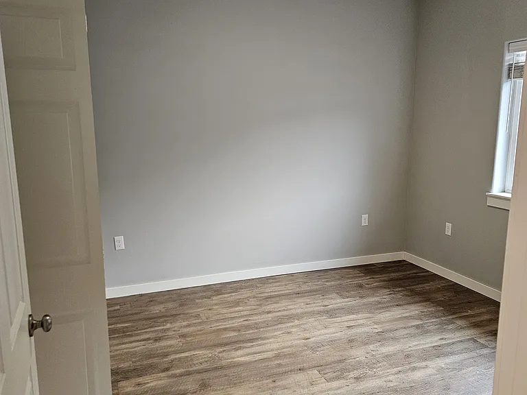 2111 Alder St #4 — Photo 10