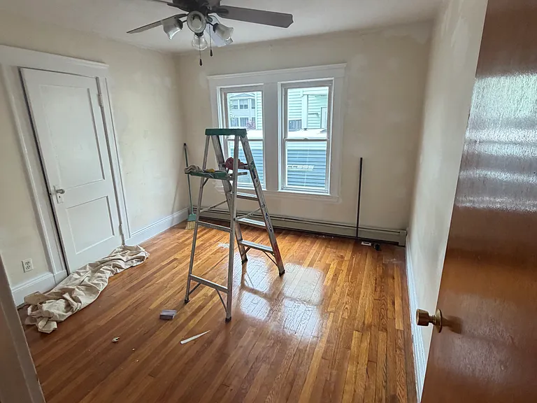 27 Carney St #1 — Photo 8