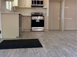 1727 W Santa Ana Blvd, Santa Ana, CA