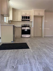 1727 W Santa Ana Blvd, Santa Ana, CA, 92703