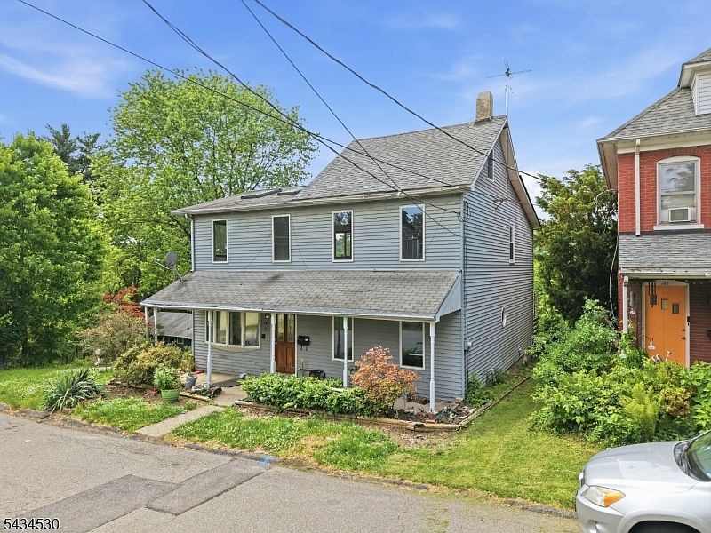 1st image of 139 N Prospect St