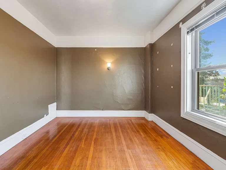 1805 International Blvd #3 — Photo 22