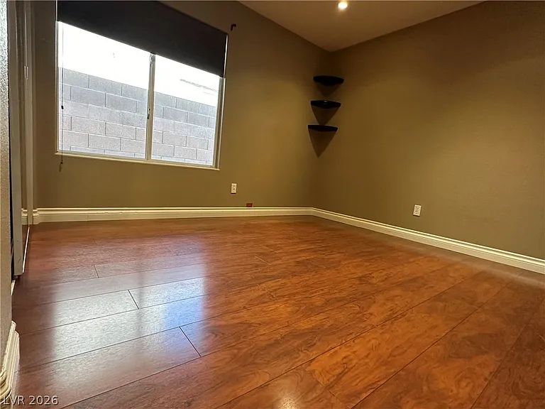 1515 Emerald Peak Ave — Photo 20
