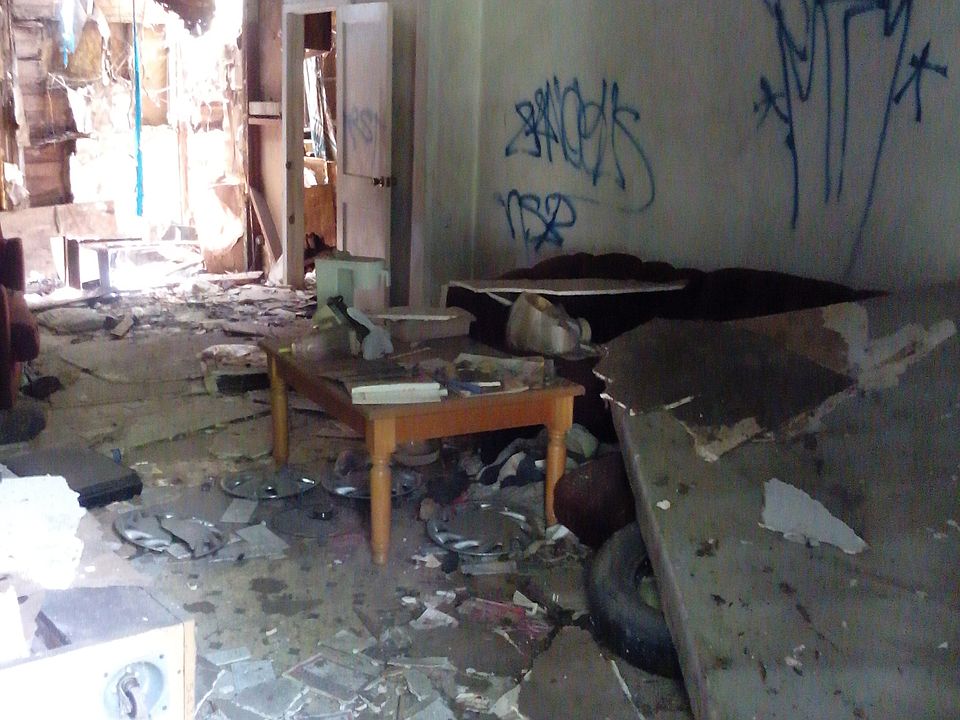 2nd image of 3220 Sadler St