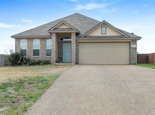 704 Caddo Trl, Mc Gregor, TX 76657
