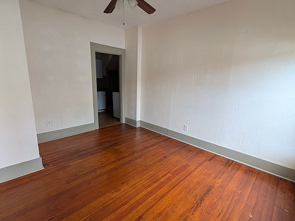 4th image of 826 11th St N APT 1