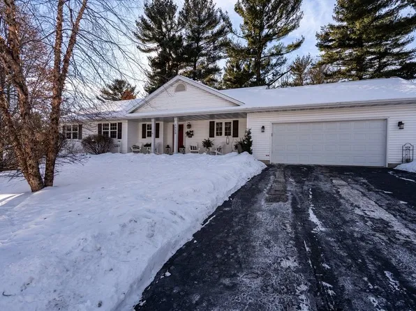 1628 Old English Road, Altoona, WI 54720