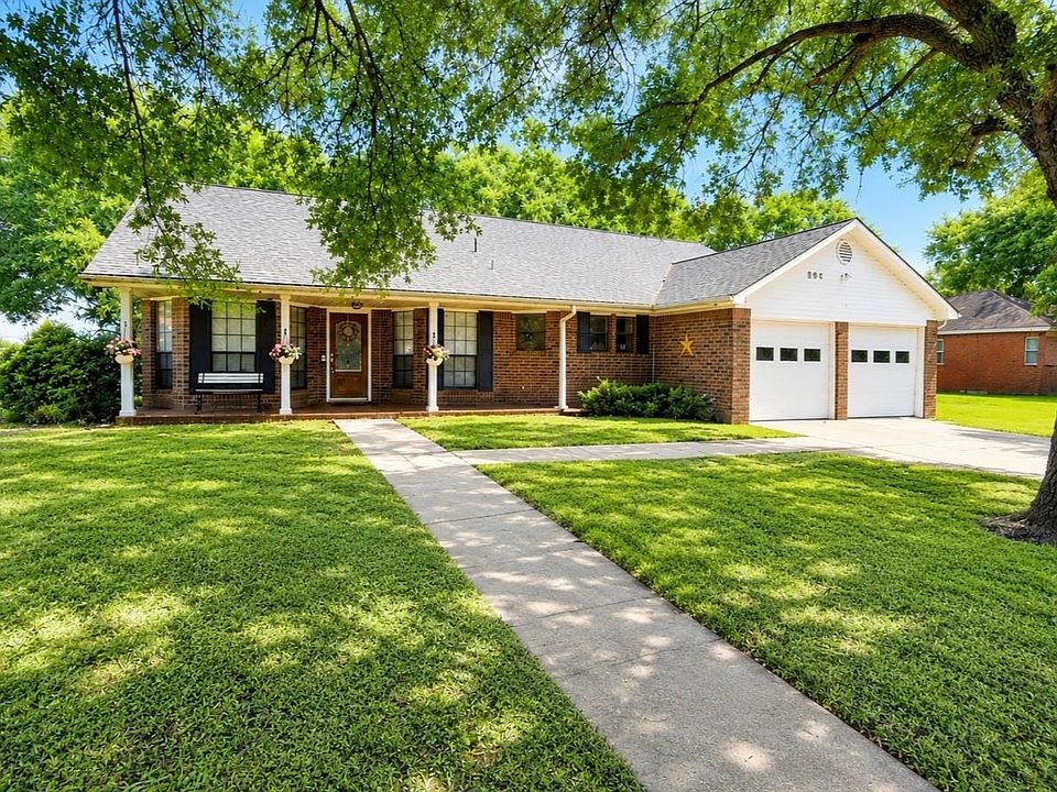 1st image of 809 John Albert Dr
