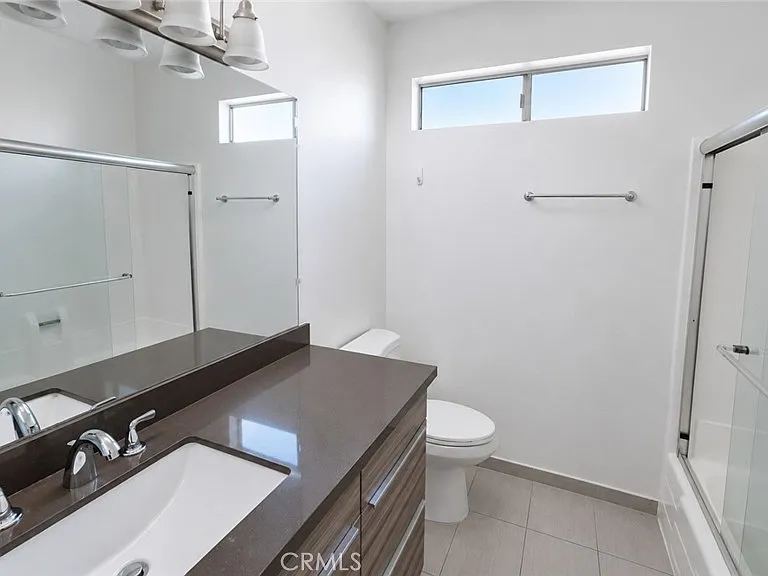 5255 Bellingham Ave — Photo 8