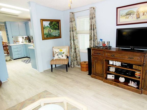 4th image of 4631 Cedarbrook Way