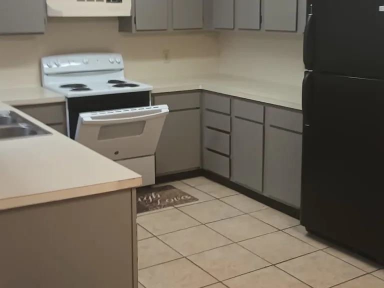 spacious Kitchen, plenty of cabinets