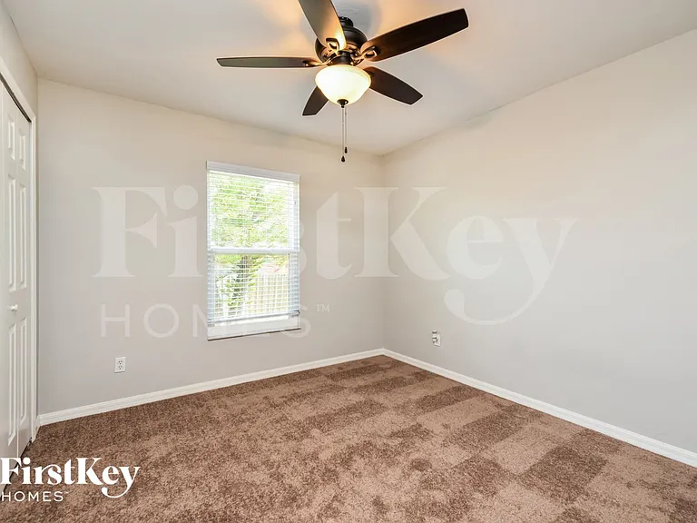 9033 Frank Rd — Photo 12