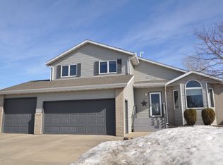 3103 Tyler Pkwy, Bismarck, ND 58503