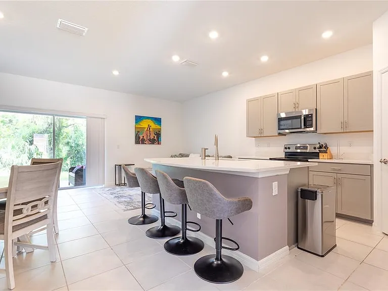 8473 Lunar Skye St — Photo 12