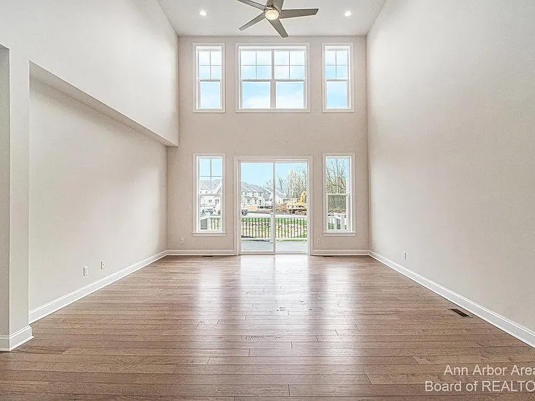 3343 Roseford Blvd — Photo 8