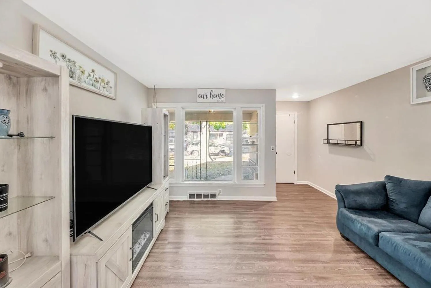 5 bed, 1702 sqft, $1,749 — Photo 4