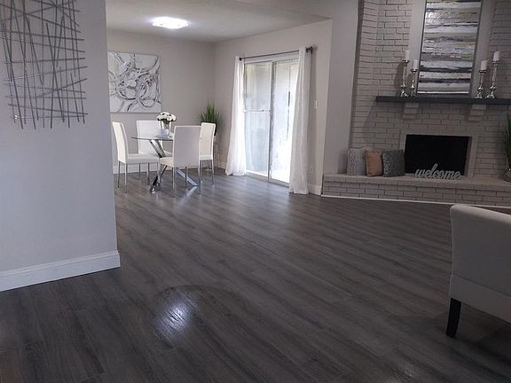 4th image of 245 S Young Blvd