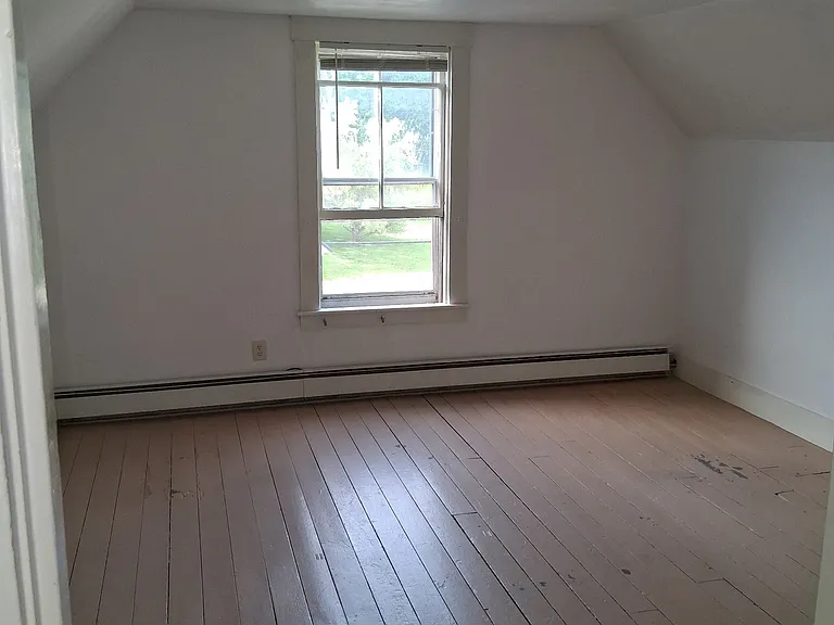86-88 Mascoma St #4 — Photo 3