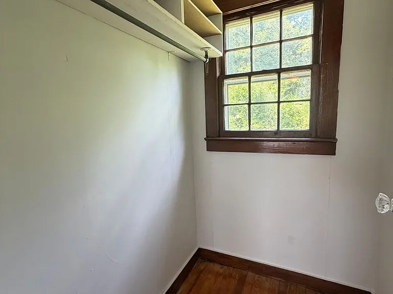 653 E Main St #D — Photo 11