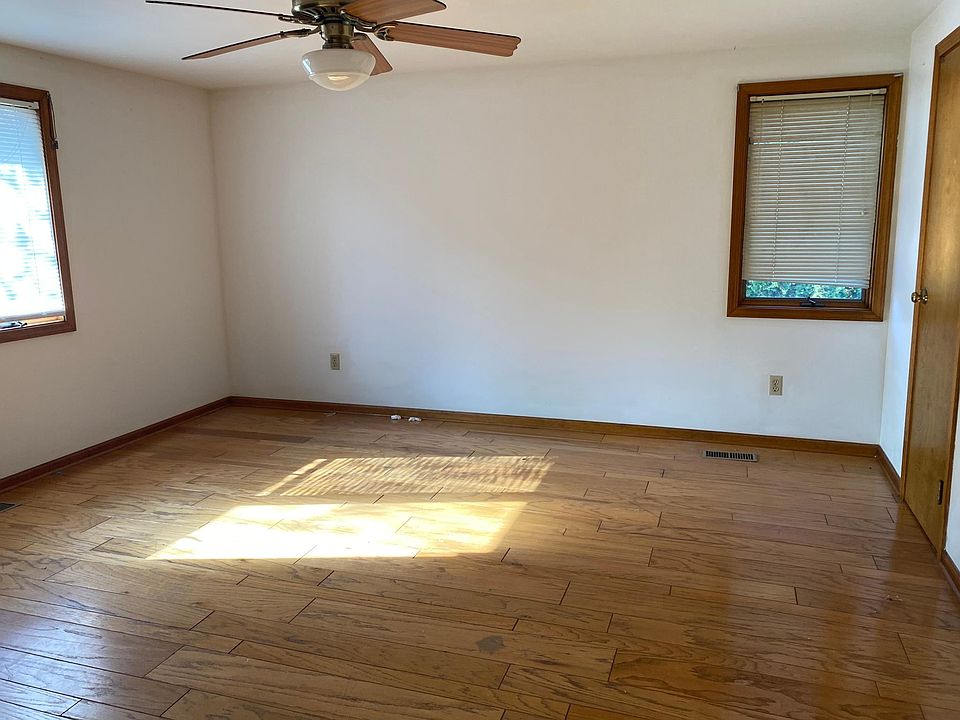 2nd image of 5355 Boyd St