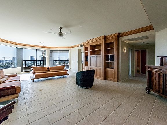 1040 E Osborn Unit 8045