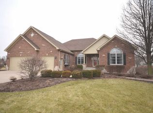 26429 Silverleaf Dr, Plainfield, IL 60585
