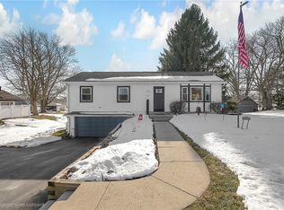 2571 W Choctaw Dr, London, OH 43140