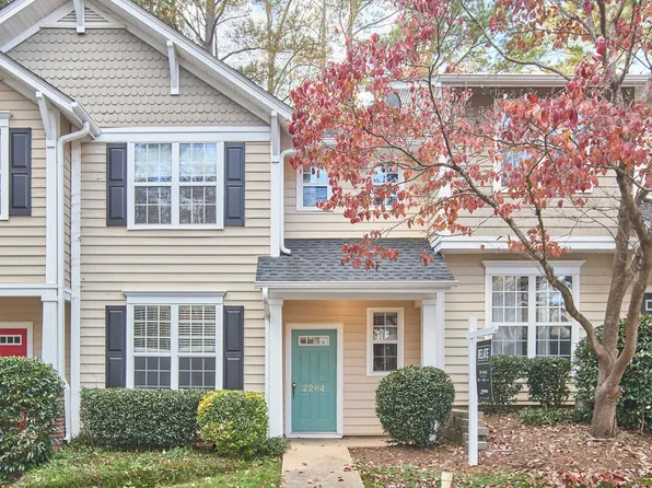 2264 Plum Frost Dr, Raleigh, NC 27603