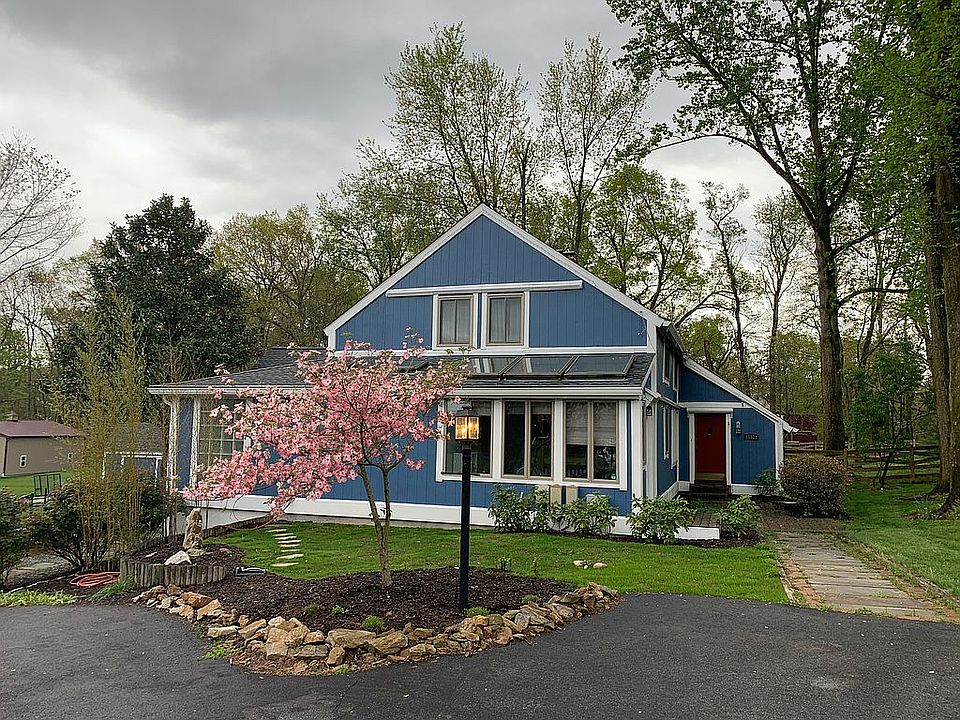 1st image of 15928 Meadow Walk Rd