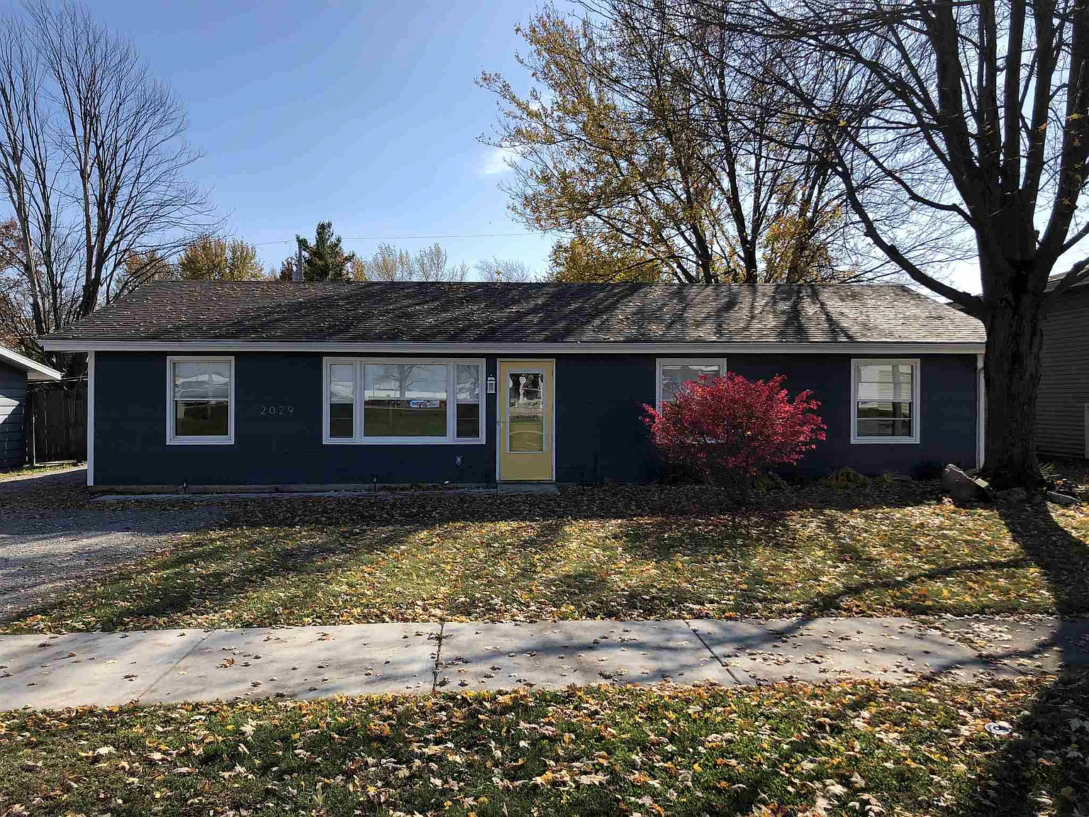 2029 Huffman Blvd photo 1