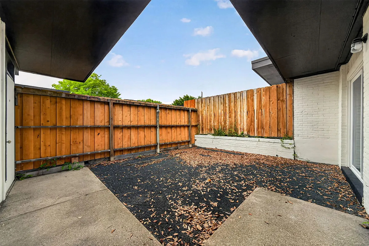 Building Photo - 600 Gentleman Rd #3