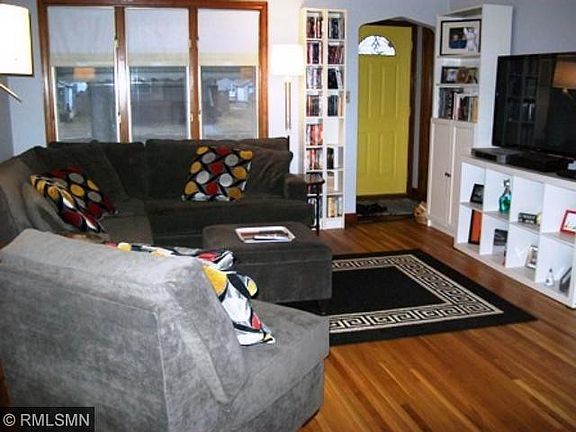 2nd image of 443 7th Ave S
