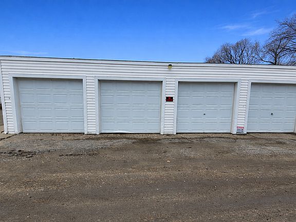 3rd image of 609 3rd St N