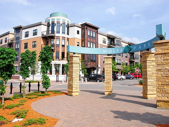 4th image of 4525 Park Commons Dr Unit 303