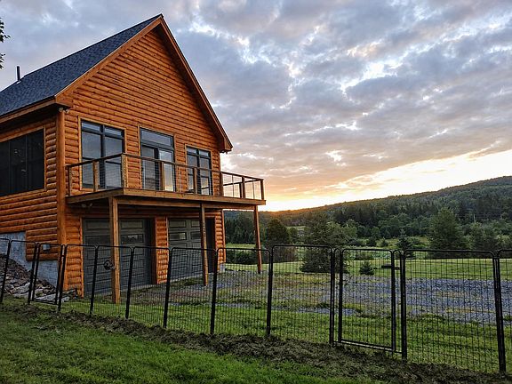 4th image of 130 Old Barn Road